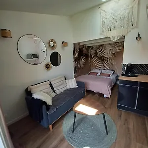petit-cocon-avec-terrasse.fr-provencehotel.com/